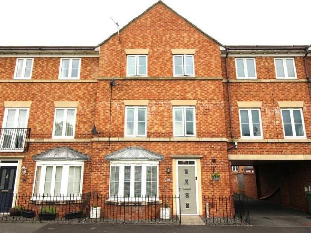 House for rent in Hill View, Sunderland