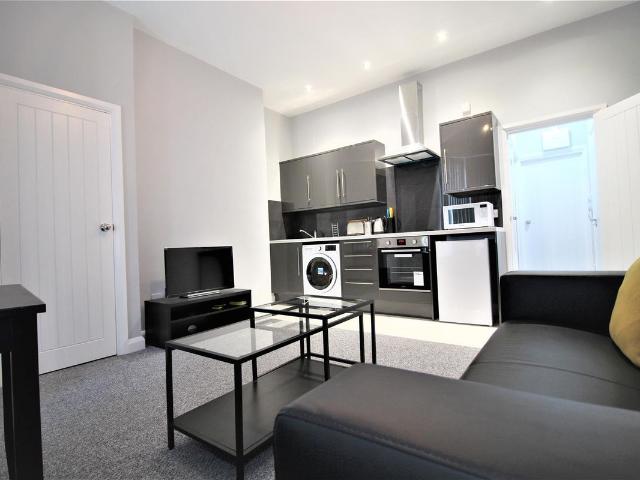 Apartment for rent in Bede Island, Old Wharf