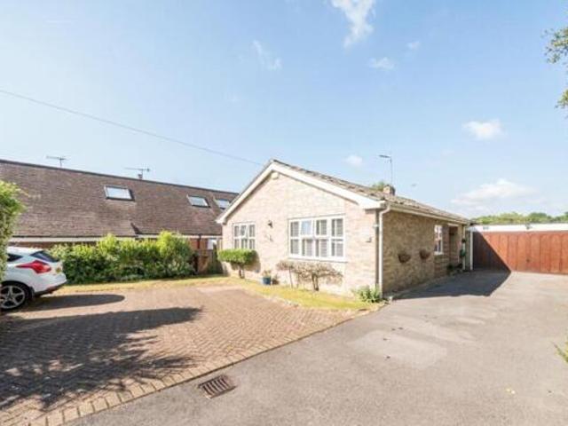 House for sale in Cargate, Rushmoor