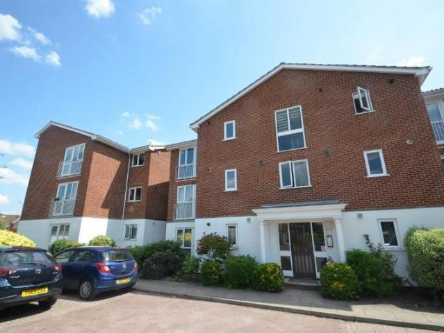 Apartment for rent in Ickenham, Greater London