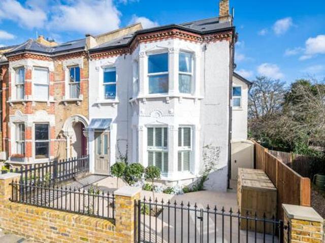 House for sale in City of London, Greater London