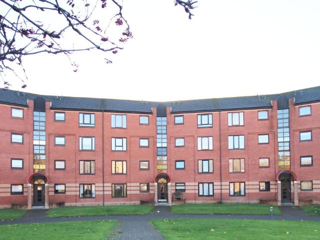 Apartment for rent in Petershill, Springburn