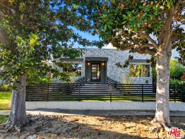 House for sale in Canoga Park, California