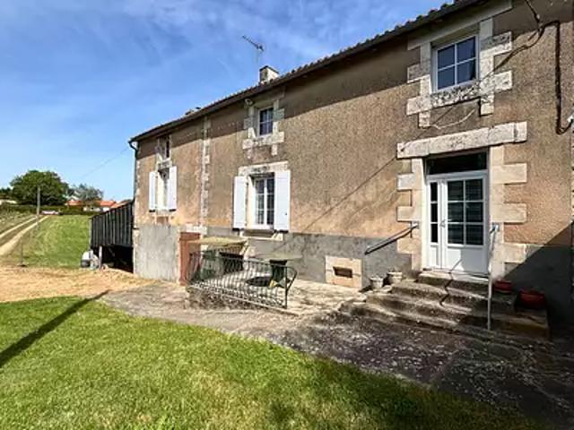 Maison vente à Poitiers, Ayron