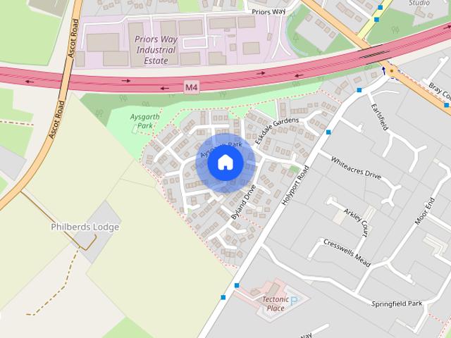 House for rent in Holyport, Bray
