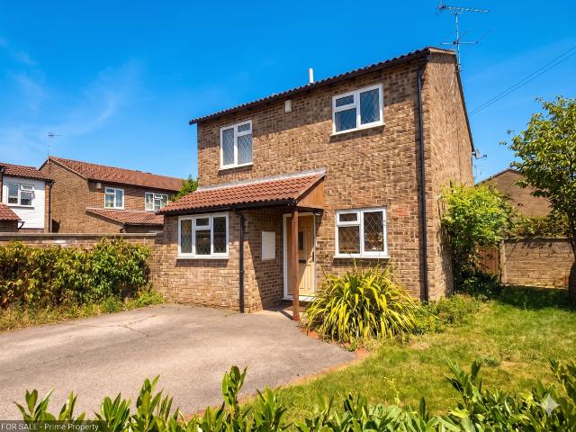 House for rent in Holyport, Bray