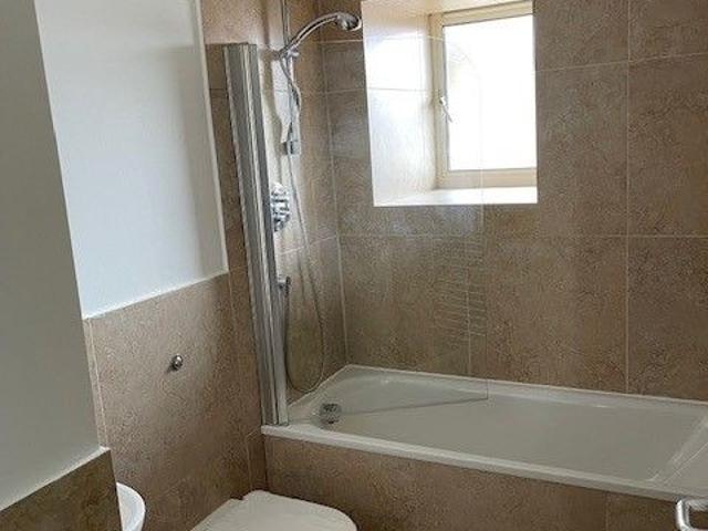 Apartment for rent in Portland, Castletown