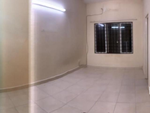 House for rent in Petaling, Alam Impian