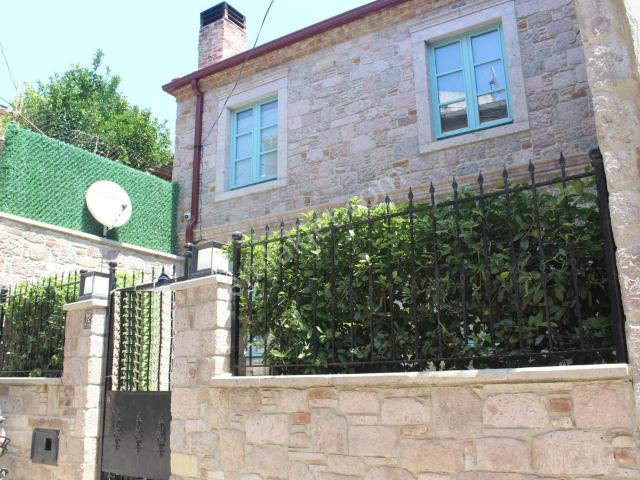 Ayvalik, Balikesir içerisinde satılık Villa