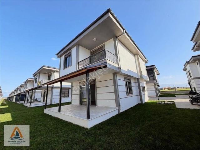 Ayvalik, Balikesir içerisinde satılık Villa