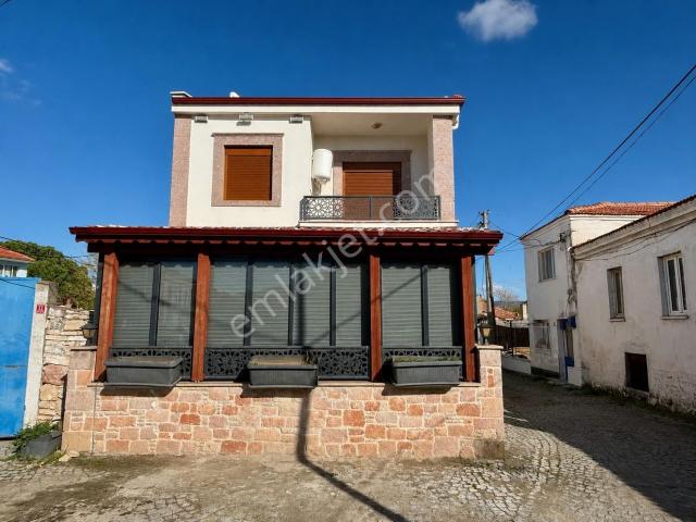 Ayvalik, Balikesir içerisinde satılık Villa
