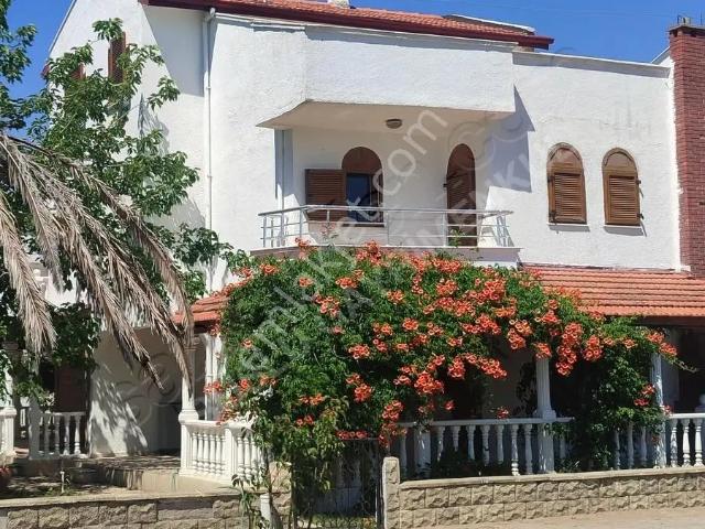 Ayvalik, Balikesir içerisinde satılık Villa