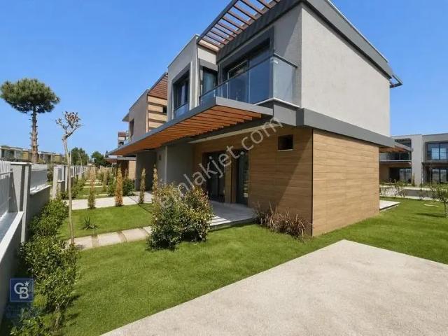 Ayvalik, Balikesir içerisinde satılık Villa
