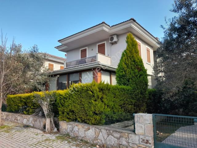 Sefa Çamlık Mahallesi, Ayvalık içerisinde satılık Villa