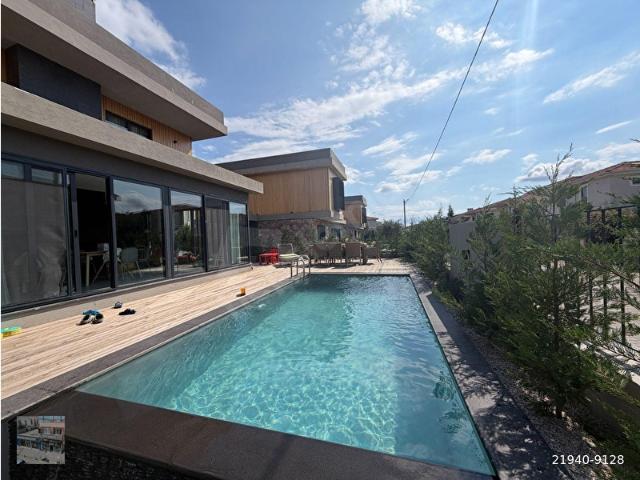 Ayvalik, Balikesir içerisinde satılık Villa