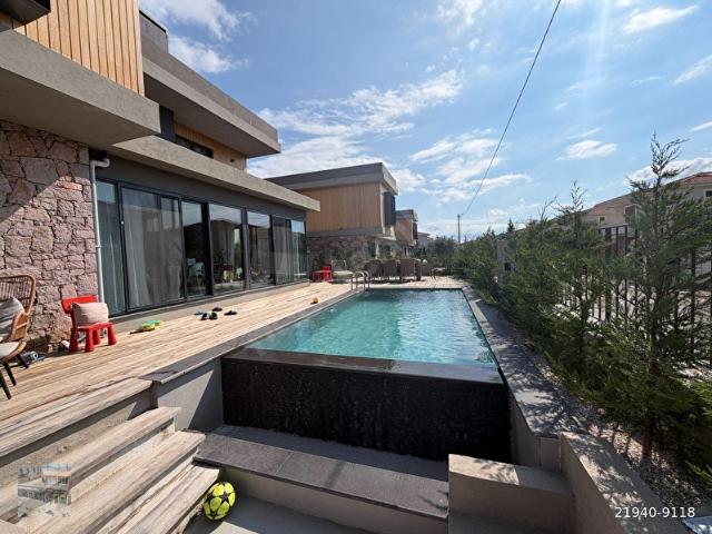 Ayvalik, Balikesir içerisinde satılık Villa
