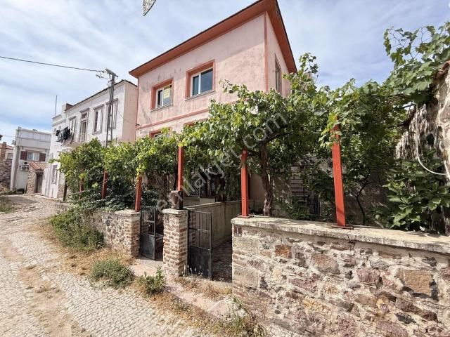 Ayvalik, Balikesir içerisinde satılık Villa