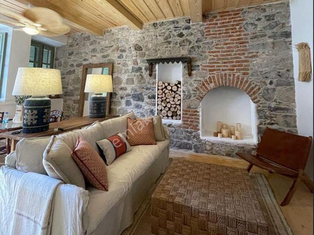 Namık Kemal Mahallesi, Ayvalık içerisinde satılık Villa