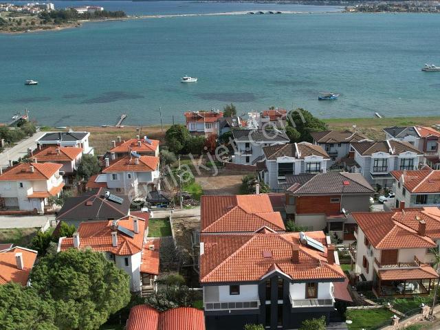 Mithatpaşa Mahallesi, Ayvalık içerisinde satılık Villa