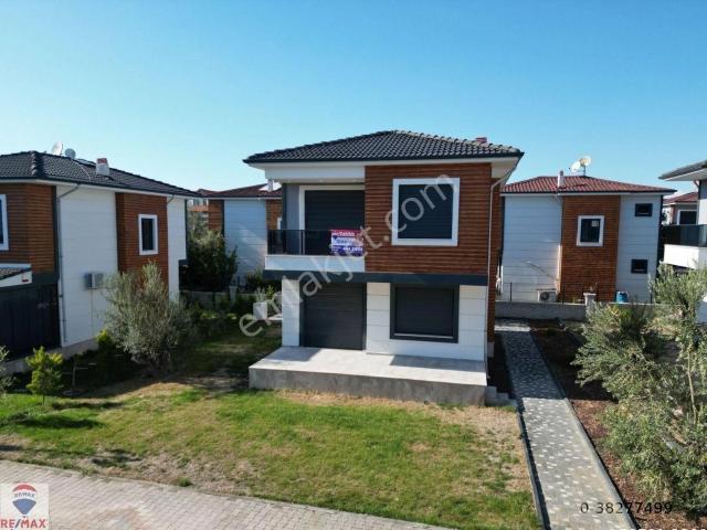 Ayvalik içerisinde satılık Villa