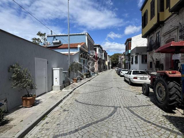Ayvalik, Balikesir içerisinde satılık Villa