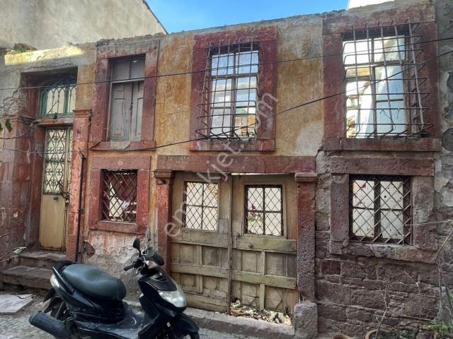 Ayvalik, Balikesir içerisinde satılık Villa