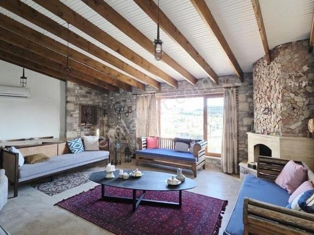 Yaya, Gömeç içerisinde satılık Villa