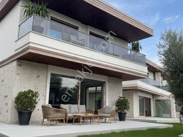 Ayvalik, Balikesir içerisinde satılık Villa