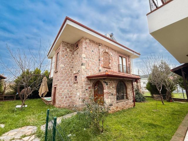 Ayvalik, Balikesir içerisinde satılık Villa