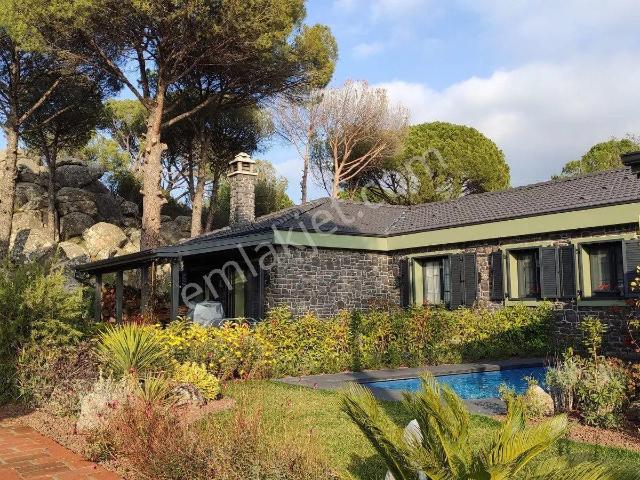 Ayvalik, Balikesir içerisinde satılık Villa