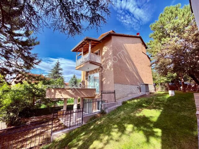 Altın Terazi Sitesi, Çankaya içerisinde satılık Villa