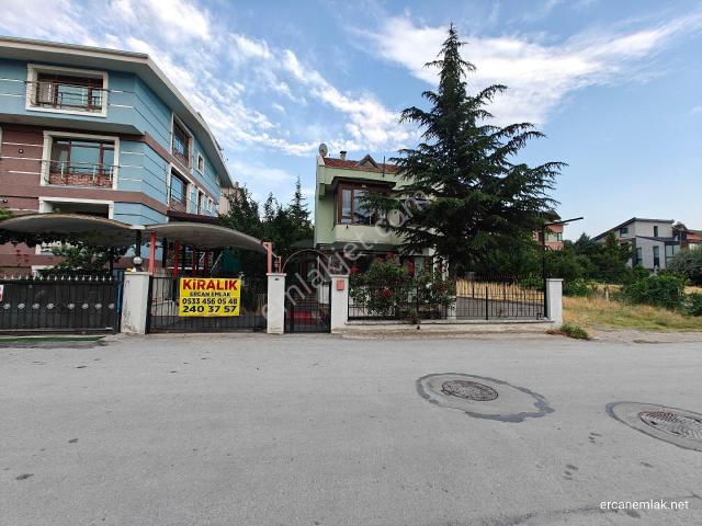 Çankaya, Prof. Dr. Ahmet Taner Kışlalı Mahallesi içerisinde kiralık Villa