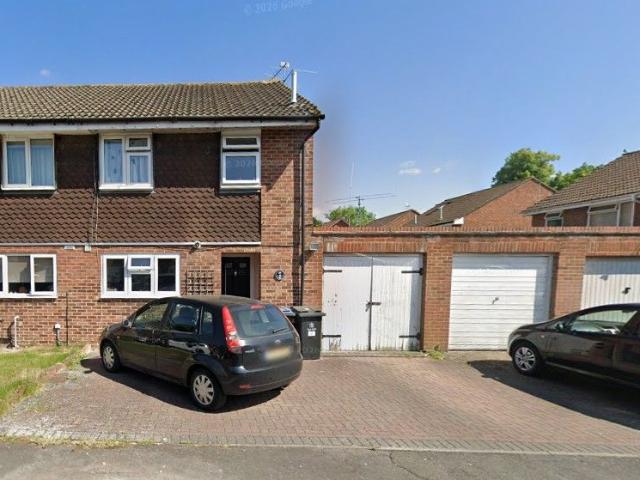 Apartment for rent in Wexham, George Green
