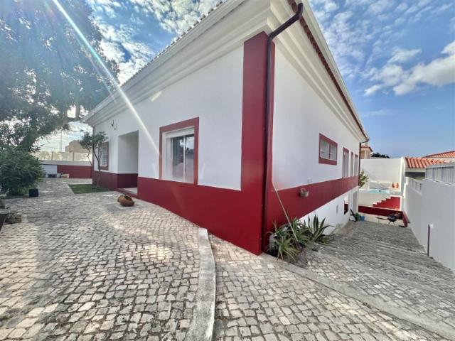 Casa venda em Azeitão (São Lourenço e São Simão), Setúbal