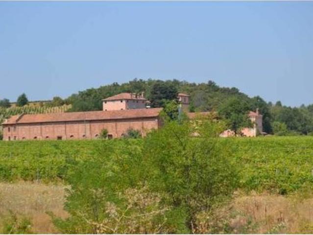 Locale Commerciale in vendita a Cabanette, Piemonte