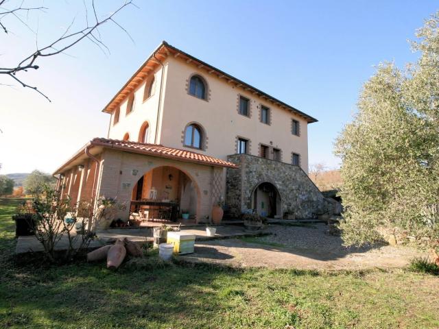 Casa in vendita a Civitella Paganico
