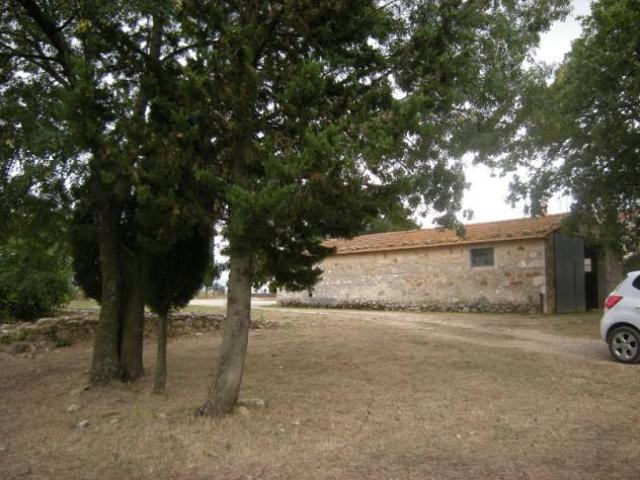 Locale Commerciale in vendita a Unione di Comuni Montani Colline del Fiora, Manciano