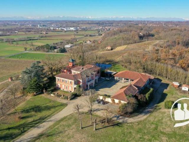 Locale Commerciale in vendita a Piemonte, Asti