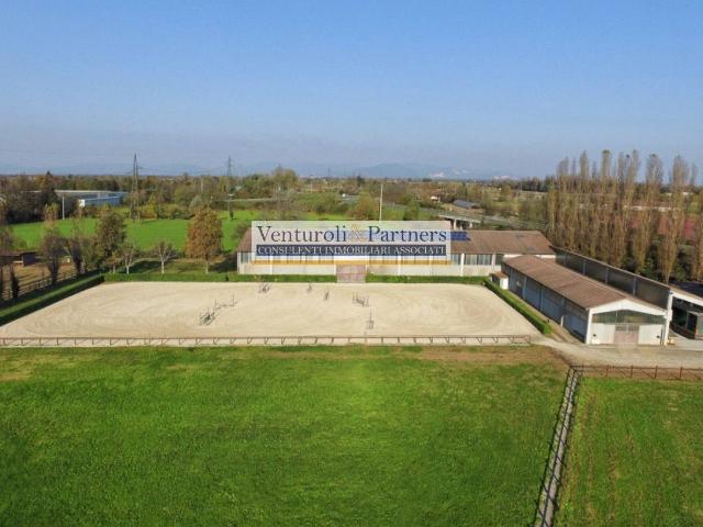 Rustico in vendita a Zona Est, Brescia