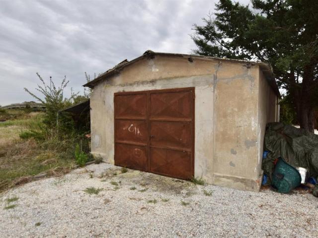 Rustico in vendita a Venturina Terme, Campiglia Marittima