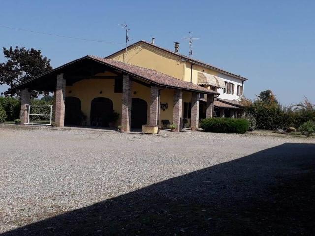 Rustico in vendita a Caorso, Reggio Emilia