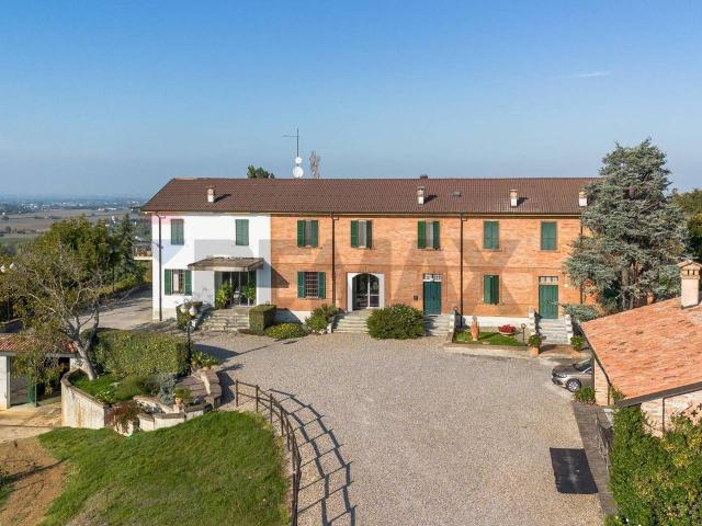 Rustico in vendita a Carpaneto Piacentino, Reggio Emilia