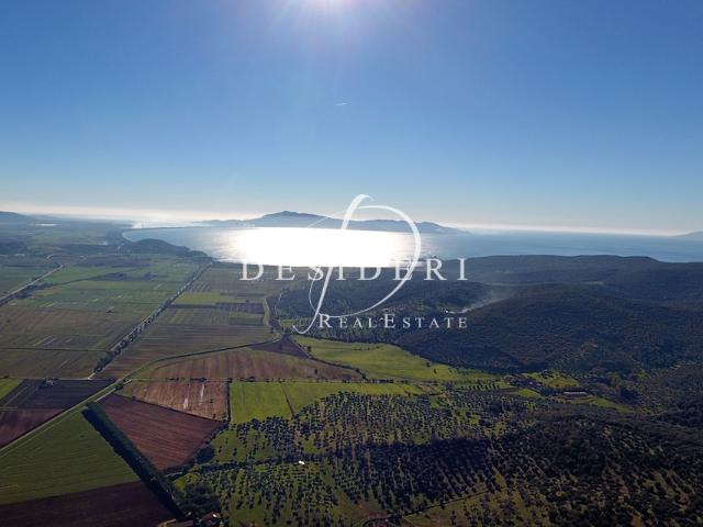 Rustico in vendita a Castiglione Della Pescaia, Toscana