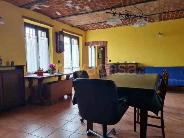 Rustico in vendita a Piemonte, Asti