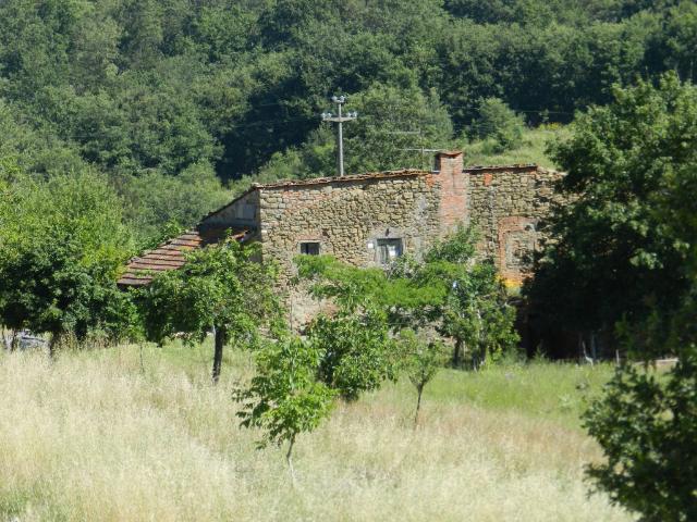 Rustico in vendita a Civitella in Val di Chiana, Albergo