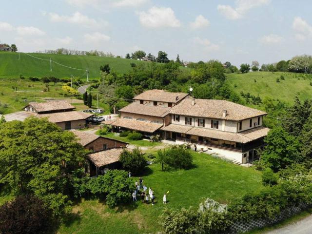 Rustico in vendita a Fidenza, Parma