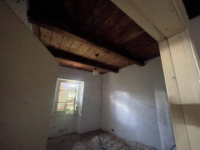 Rustico in vendita a Montelovesco, Gubbio