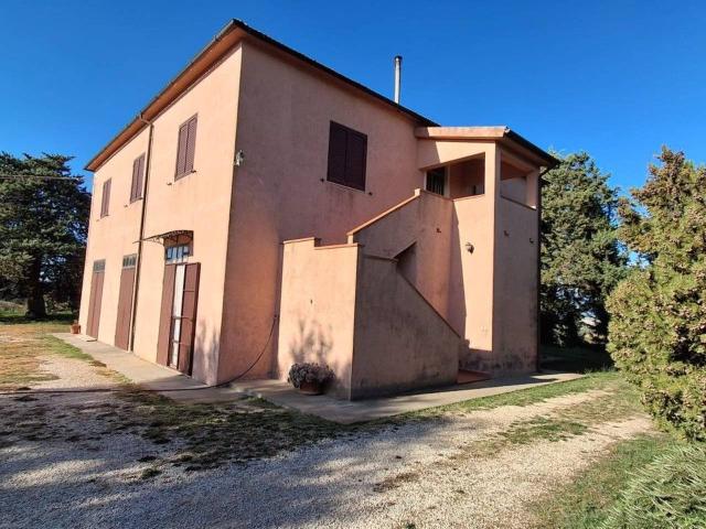 Rustico in vendita a Unione di Comuni Montani Colline del Fiora, Manciano