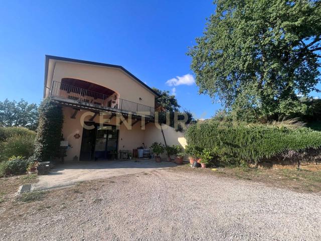 Rustico in vendita a Unione di Comuni Montani Colline del Fiora, Manciano