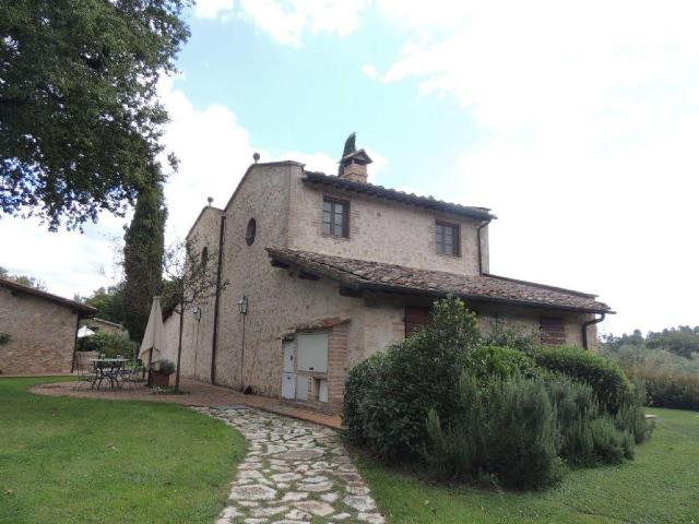 Rustico in vendita a Monticiano, Toscana